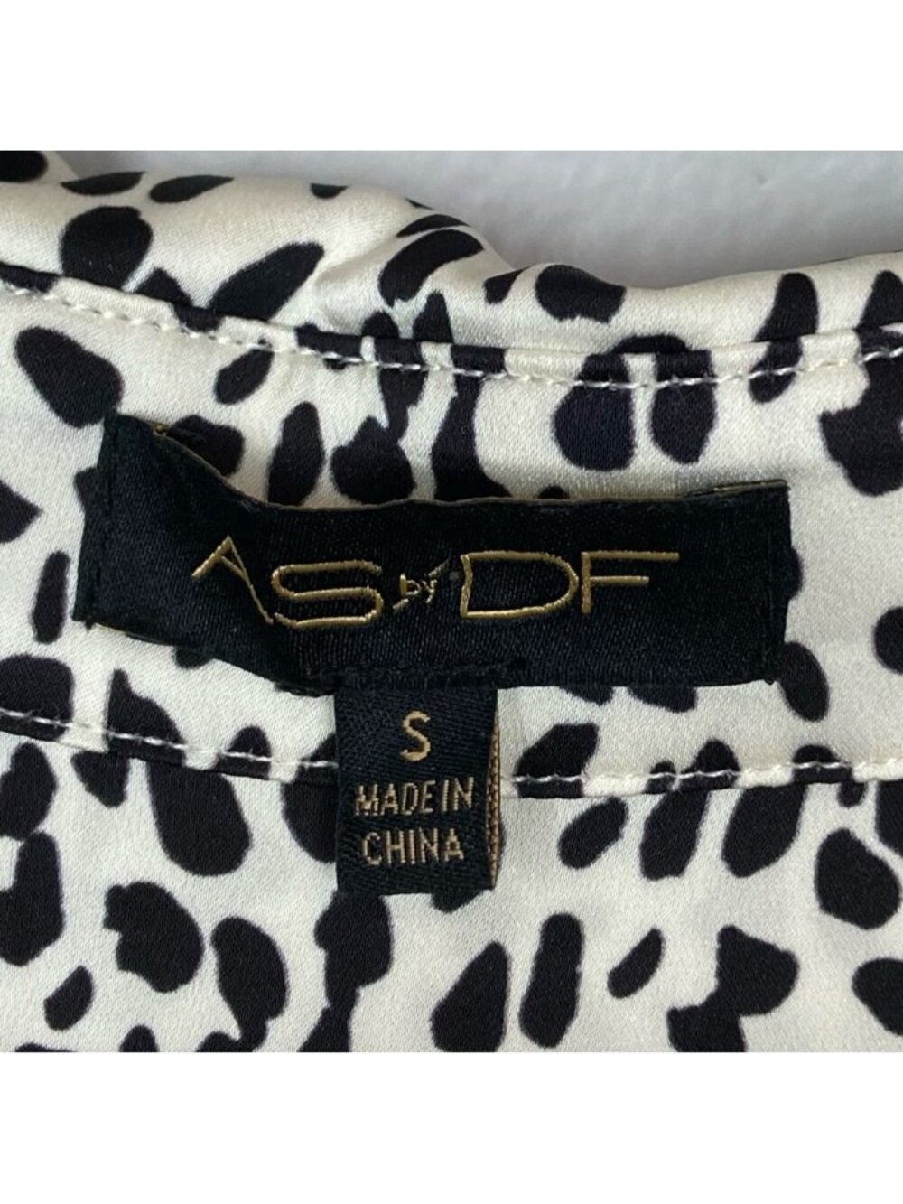 Leopard Print Women's Top - Picture 7 of 7